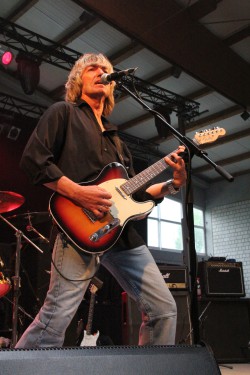 Stainless Quo - Sommerfesthalle, Otterstadt 18.06.2011 - 16 Fotos: 18.06.2011 - Sommerfesthalle, Otterstadt