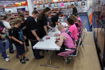 J.B.O.: Autogrammstunde Fürth, 20.08.2011