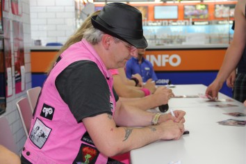 J.B.O.: Autogrammstunde Fürth, 20.08.2011