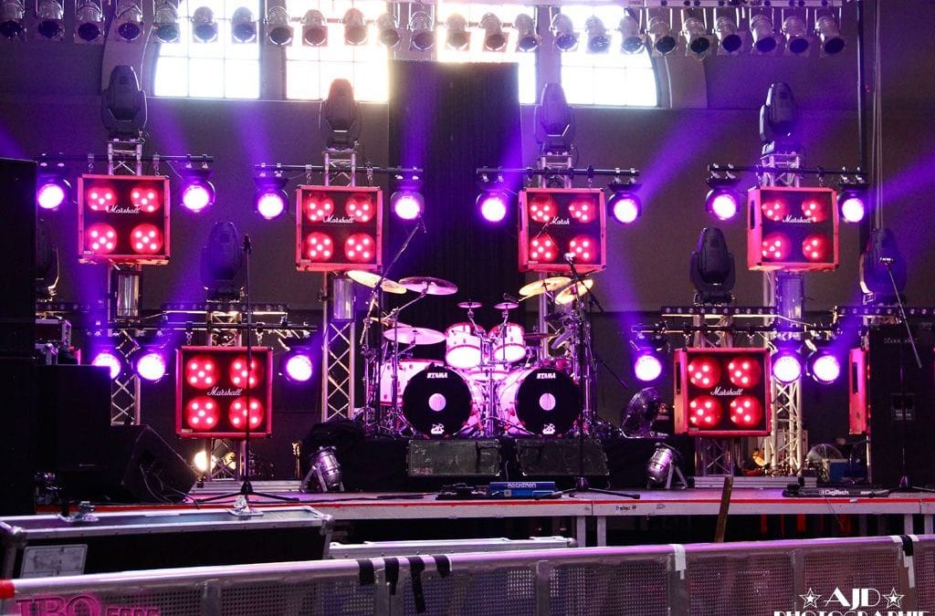 Wallpaper: Killer Tour 2011 – Bühne Dresden