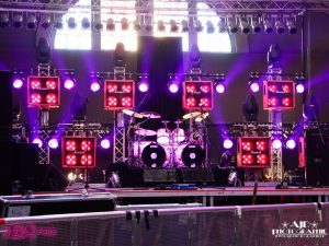 Wallpaper: Killer Tour 2011 - Bühne Dresden - 1024x768