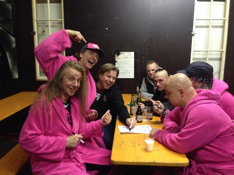 JBO unterschreiben Label-Vertrag