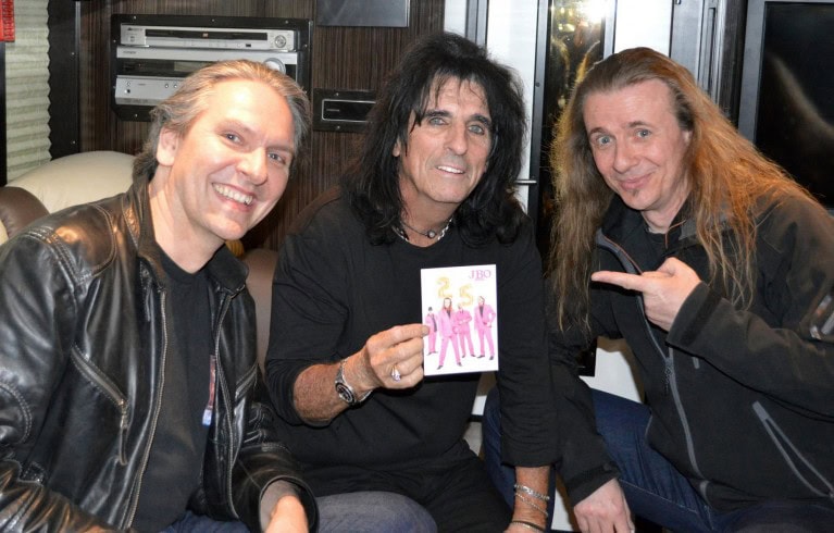 Wolfram Kellner, Alice Cooper, Vito C. beim Rock Meets Classic in Nürnberg
