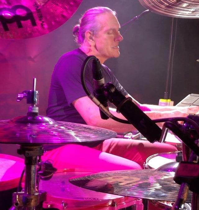 Instagram: „Teil des Drumsolos aus Bielefeld: Wolfram drückt ab! 😁😎“