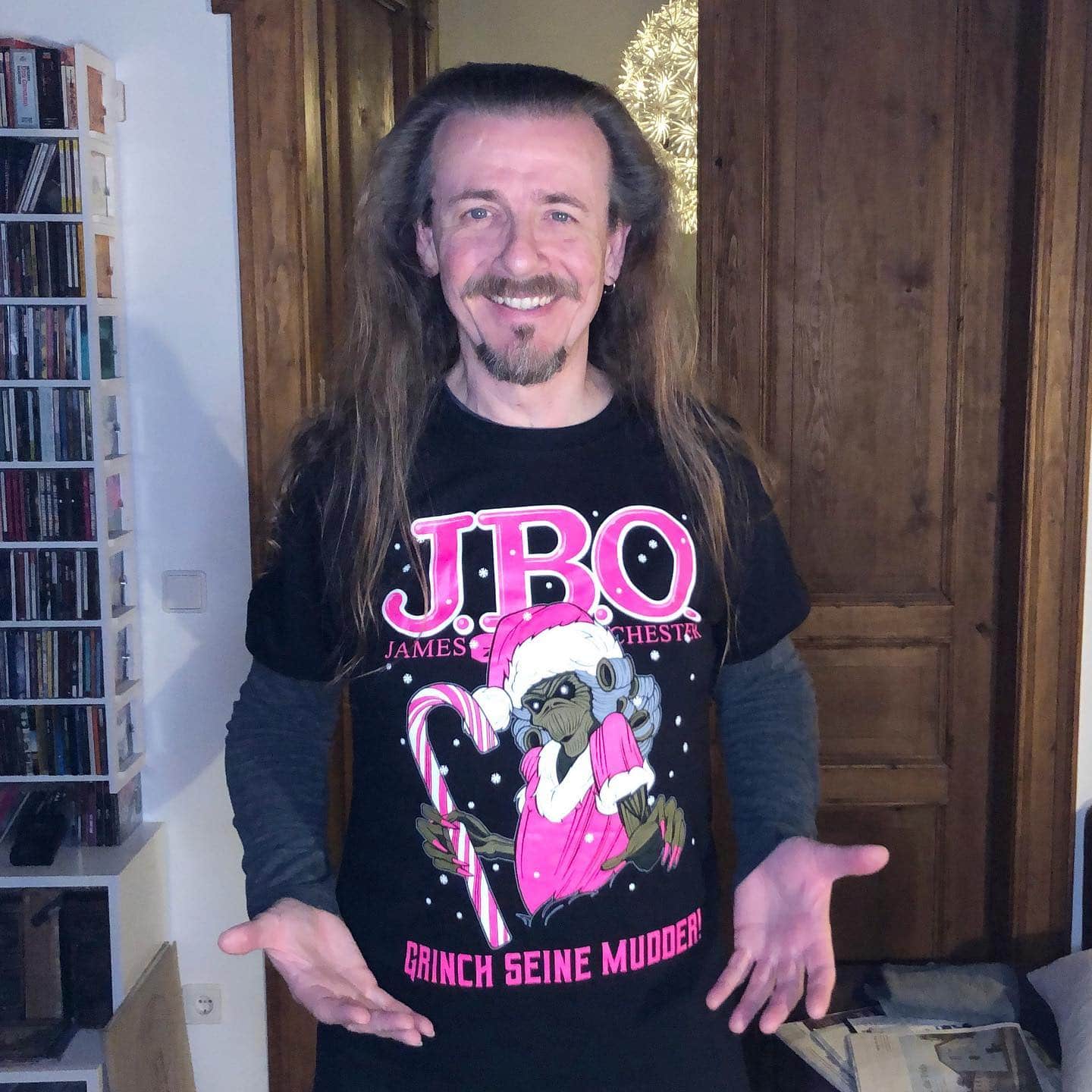 Instagram:@vito_c_jbo hat schon eins! Wer noch? 😃 (herzeigen! 😉) Wir haben bei den Komfort-Größen noch ein paar nachgelegt... 😬 #