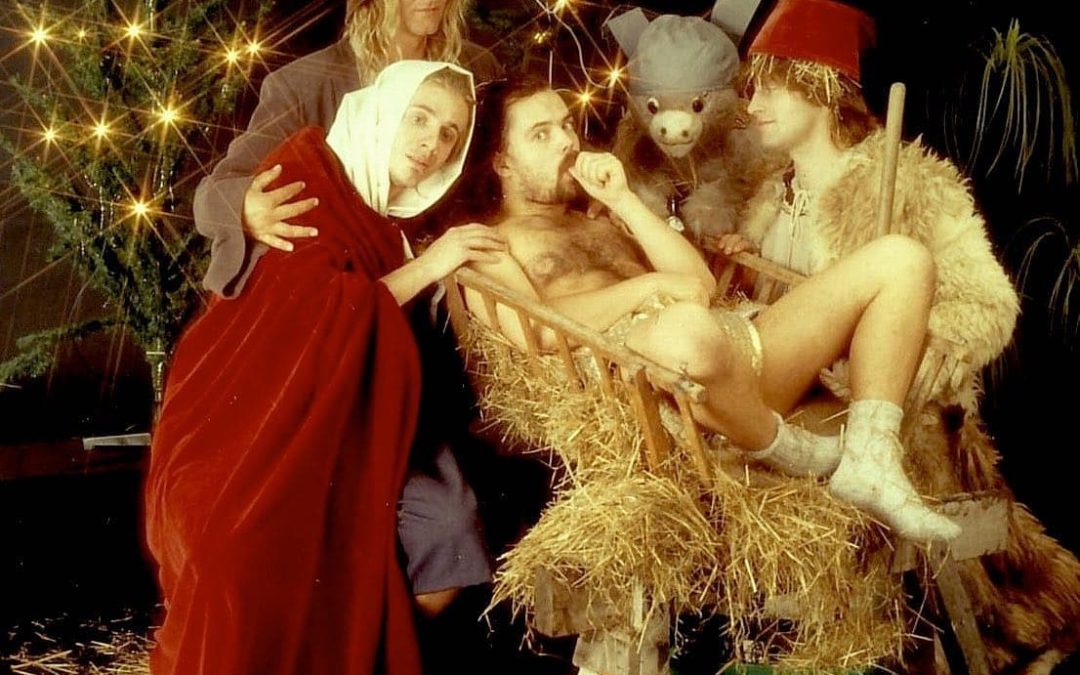 Instagram: Frohe Weihnachten von der Heiligen Familie! 😁