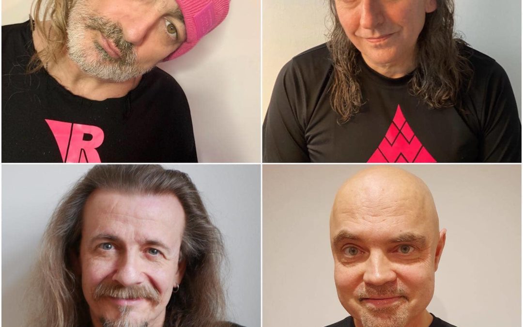 Instagram: Hello from the inside! 😁Wie gehts Euch allen da draußen…