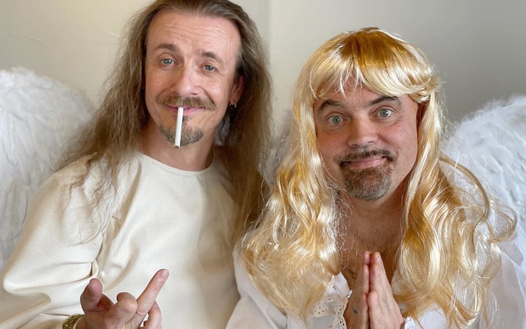 Instagram: Engelchen und Engelchen? 👼👼Was da wohl passiert? 😁😎
