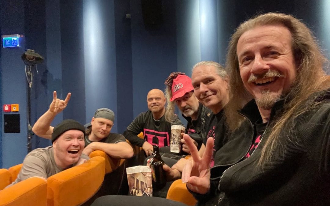 Instagram: Video glotzen und Video drehen – manchmal geht beides…