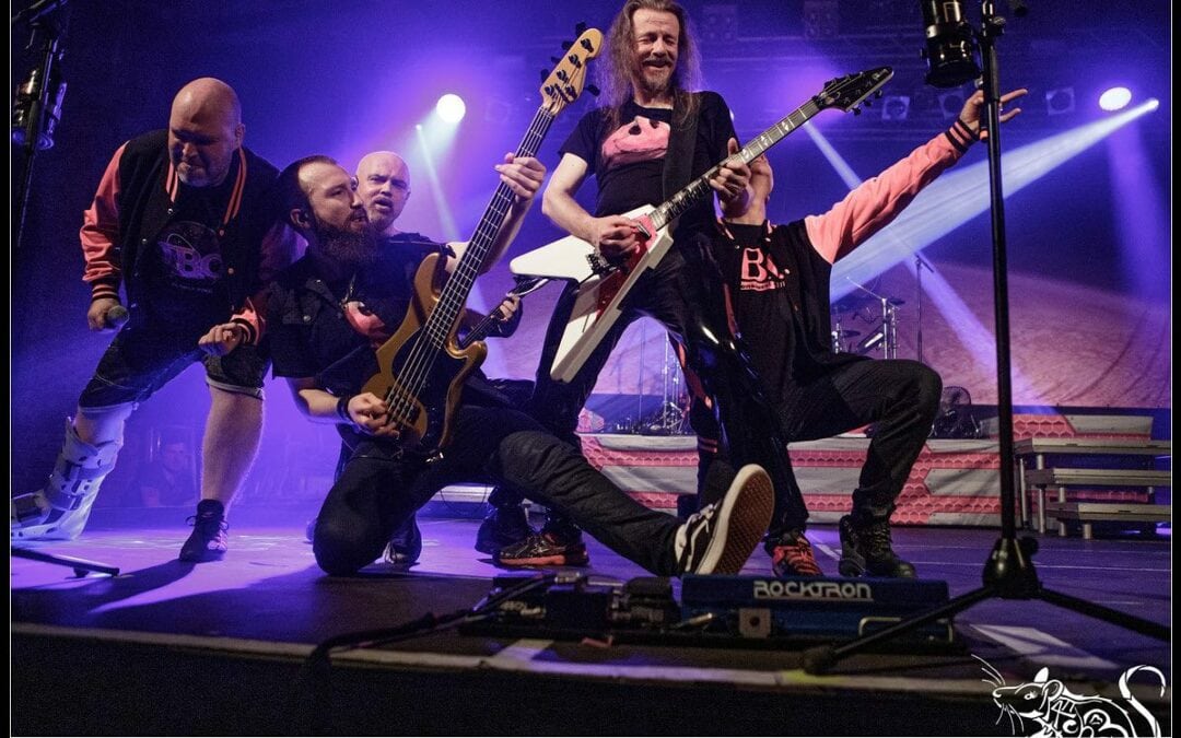 Instagram: JBO-Knäuel mit Showfuzzies… 😁😎