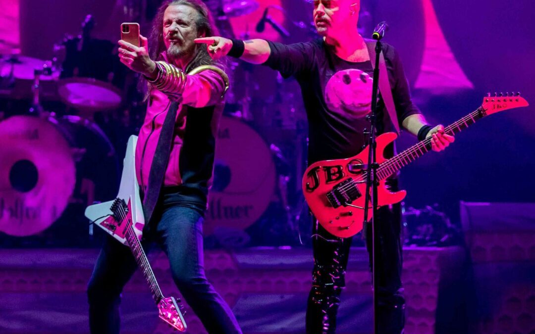 Instagram: Was könnte hier der Dialog sein? 😅Pic.: @stage_pics_ds …