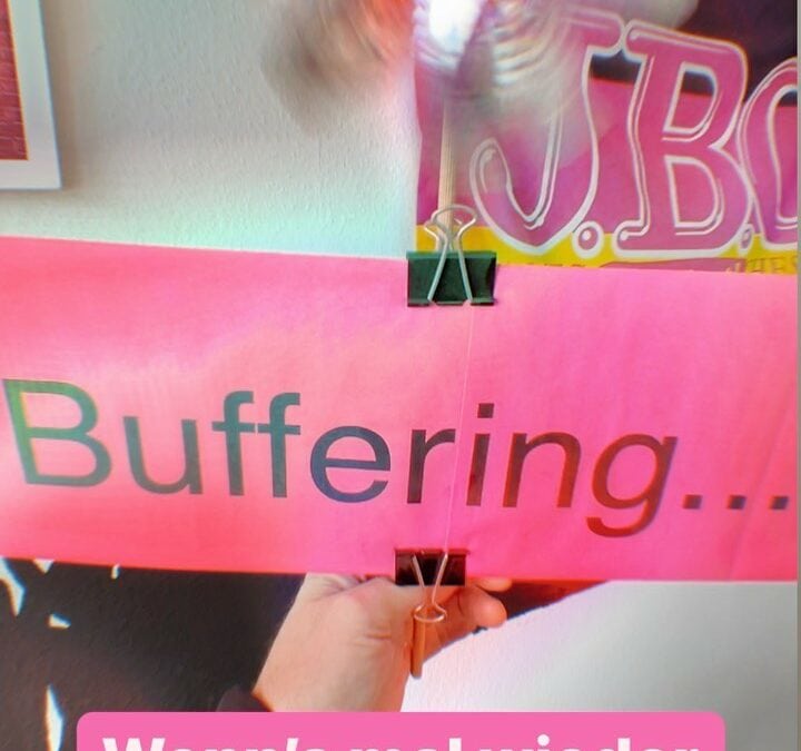 Instagram: „warten Sie kurz“ hat’s geheißen…🙄🤷♂️😋 #buffering #wart……