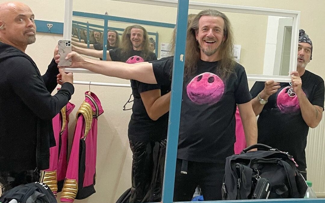 Instagram: Preshowselfie der anderen Art… 😅😁
Bis gleich im @kulturha…