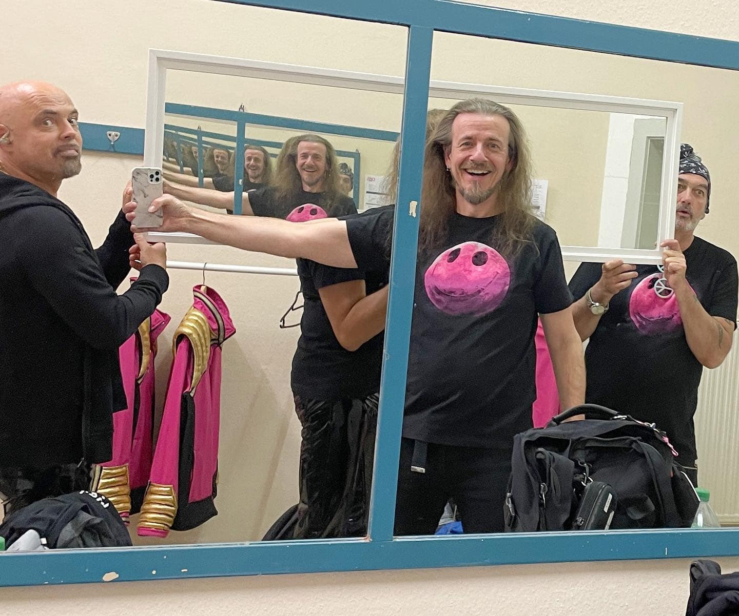 Instagram: Preshowselfie der anderen Art… 😅😁
Bis gleich im @kulturha...